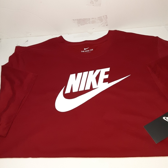 Nike Other - Nike shirt 2XL,white logo,brand new with Tags